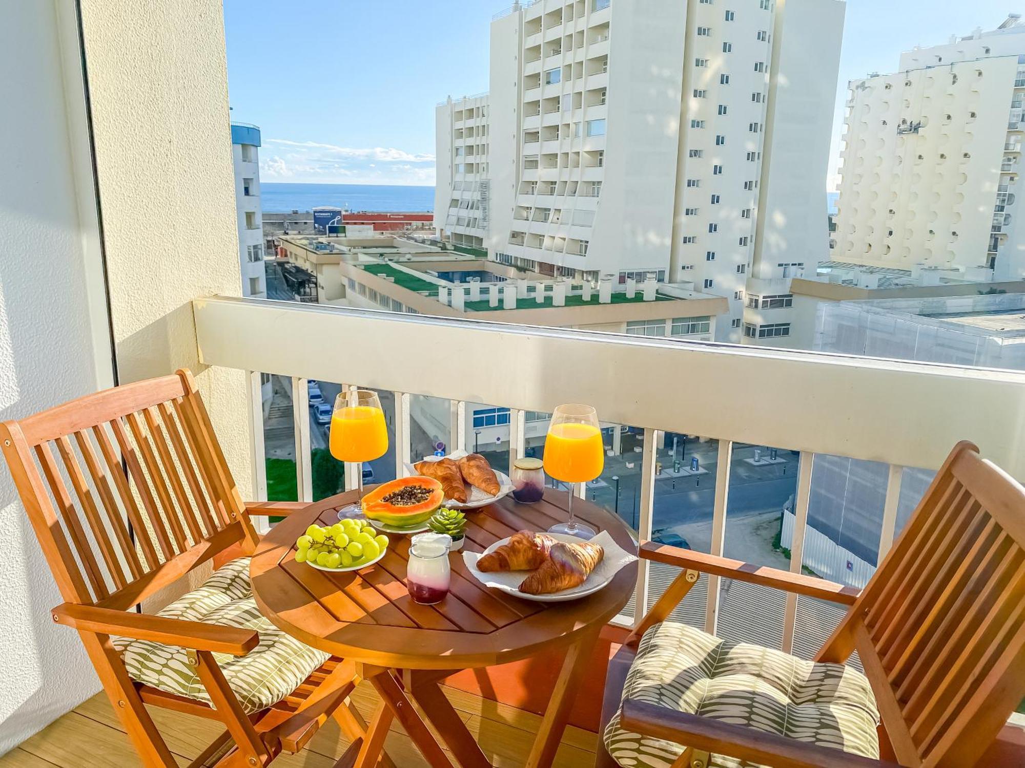 Luxury 2 Min Beach With Balcony, Ocean View, Wifi, Ac, Smarttv Portimão Exterior foto