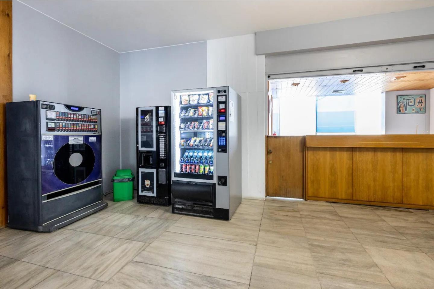 Luxury 2 Min Beach With Balcony, Ocean View, Wifi, Ac, Smarttv Portimão Exterior foto