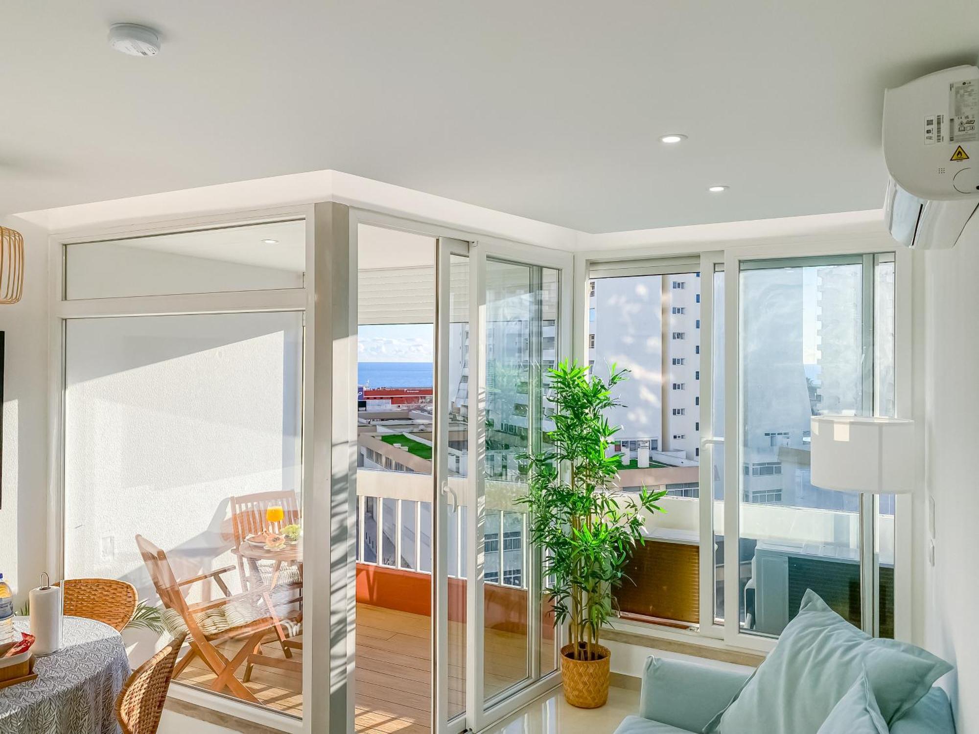 Luxury 2 Min Beach With Balcony, Ocean View, Wifi, Ac, Smarttv Portimão Exterior foto