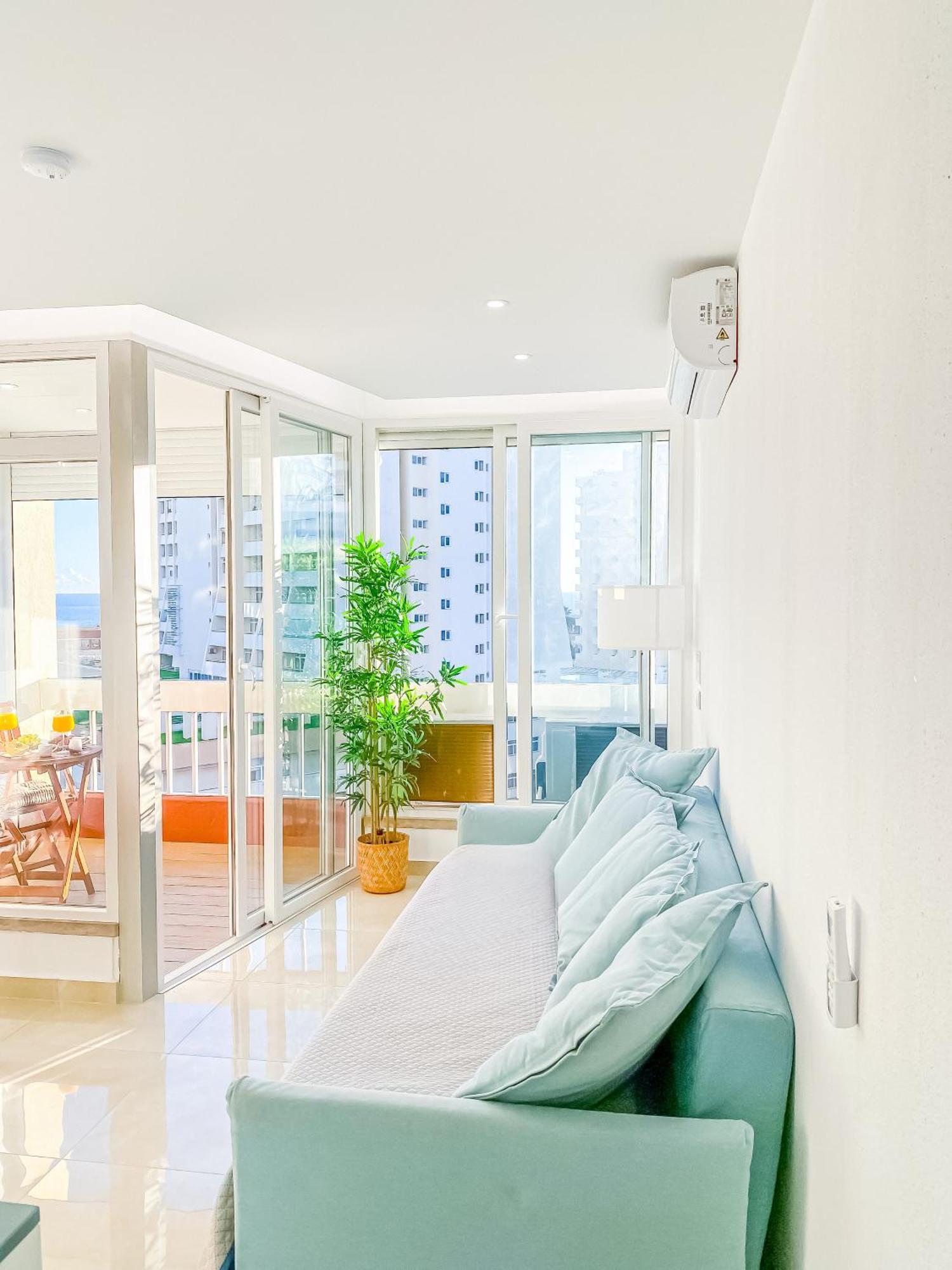 Luxury 2 Min Beach With Balcony, Ocean View, Wifi, Ac, Smarttv Portimão Exterior foto